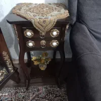 میز تلوزیون. مبل ۷ نفره.میز تلفن .فروشی|مبلمان خانگی و میز عسلی|هشتگرد, هشتگرد قدیم|دیوار