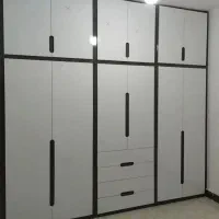 کمد دیواری، اشکاف