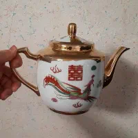 قوری قدیمی|کلکسیون اشیاء عتیقه|اصفهان, باتون|دیوار