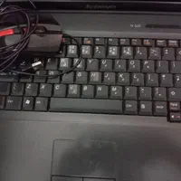 یک عدد لپ تاپ