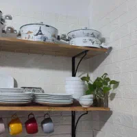 شلف دیواری چوبی با پایه فلزی