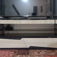 زیر تلویزیون ۲ تیکه