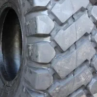 لاستیک لودر گریدر بیل بکهو بابکت تراکتور جرثقیل