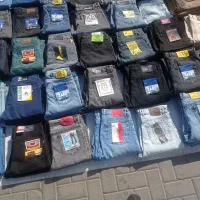 دورس شلوار لی. و اسلش|لباس|اشتهارد, |دیوار