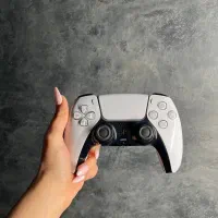 فروش دسته PS5 (DualSense) اصل|کنسول، بازی ویدئویی و آنلاین|شیراز, آبیاری|دیوار