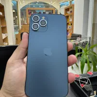 ایفون 12promax. Zaa