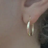 لنگه ی گوشواره گم شده