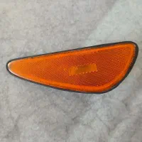 چراغ شبرنگی ماکسیما و لچکی درب سمت راننده