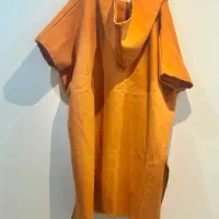 لباس مجلسی|لباس|مشهد, هفت تیر (حافظ)|دیوار