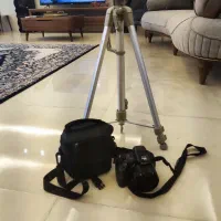 پایه دوربین همراه دوربین