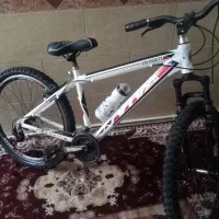 دوچرخه 26