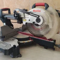 فارسی بر کشویی رونیکس