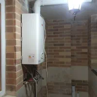 نصب و تعمیرآبگرمکن دیواری پمپ آب شیرآلات ولوله کشی