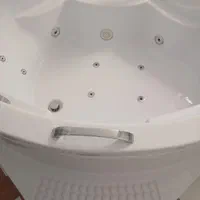 جکوزی برند باداب مثلثی