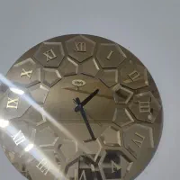 ساعت دیواری