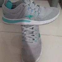 کتونی اورجینال درحدنو بدون ایراد پاخور عالی