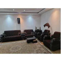 یک دست مبل هفت نفره  با یک ست میز و عسلی