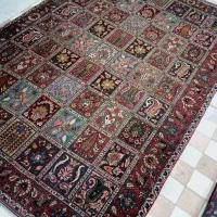 فرش دستبافت بختیاری.