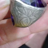 انگشتر نقره با نگین لعل کهنه صفوی