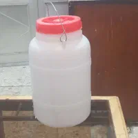 فروش تعدادی دبه و سرکه قرمز