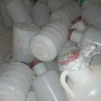 دبه فرمونی و جا خیارشور|ظروف نگهدارنده، پلاستیکی، یک‌بارمصرف|ایلام, |دیوار