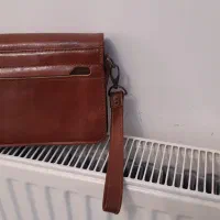 کیف دستی چرم پلو بهمراه یک کیف پول|کیف، کفش، کمربند|رشت, پیرکلاچای|دیوار