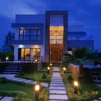 فروش ویلا۴۰۰ متری شهرک برند۴ خوابه استخردار