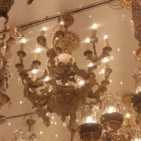 لوستر ۶ شاخه برنجی ۱۸ شعله طرح فرشته