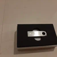 کیف پول سخت افزاری ارز دیجیتال Ledger Nano S