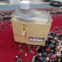 اب میوه گیر