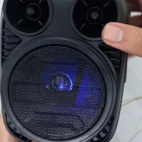 اسپیکر قابل حمل  چراغ‌دار و شارژی و کیفیت بالا