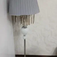 آباژورایستاده