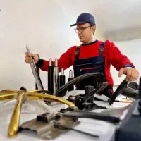 تعمیرات صندلی اداری در محل