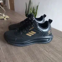 کفش کتونی و کفش مجلسی