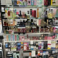 فروشنده آرایشی