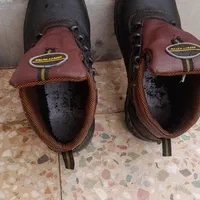 کفش ایمنی سایز ۴۰