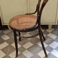 صندلی قدیمی کلکسیونی|کلکسیون اشیاء عتیقه|بابل, |دیوار