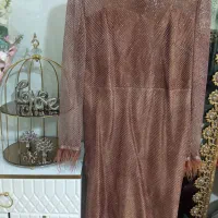 لباس مجلسی|لباس|خوی, |دیوار