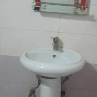 روشویی و آینه