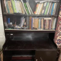 میز تحریر و جای کتابی(کتابخانه)