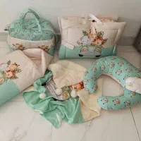 بالشت شیردهی سیسمونی نوزاد