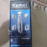 دوعدد ماشین ریش تراش برندkemeiوvintage t9|آرایشی، بهداشتی، درمانی|بندر گز, |دیوار