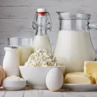 فروشنده لبنیات