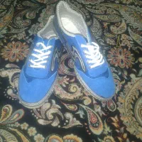 کتانی فوتسال سایز ۴۱