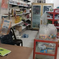 وسایل مغازه بفروش میرسند