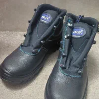 کفش کار برند VOLEX