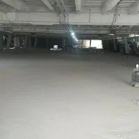 برق کار ساختمانی و کارگر و بنا ساختمانی