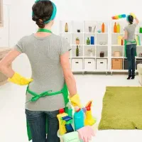 نظافتچی خانم