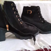 نیم بوت سایز ۴۲ و کفش مجلسی سایز ۴۰