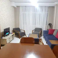 نیم ست راحتی شرکتی و میز تلویزیون